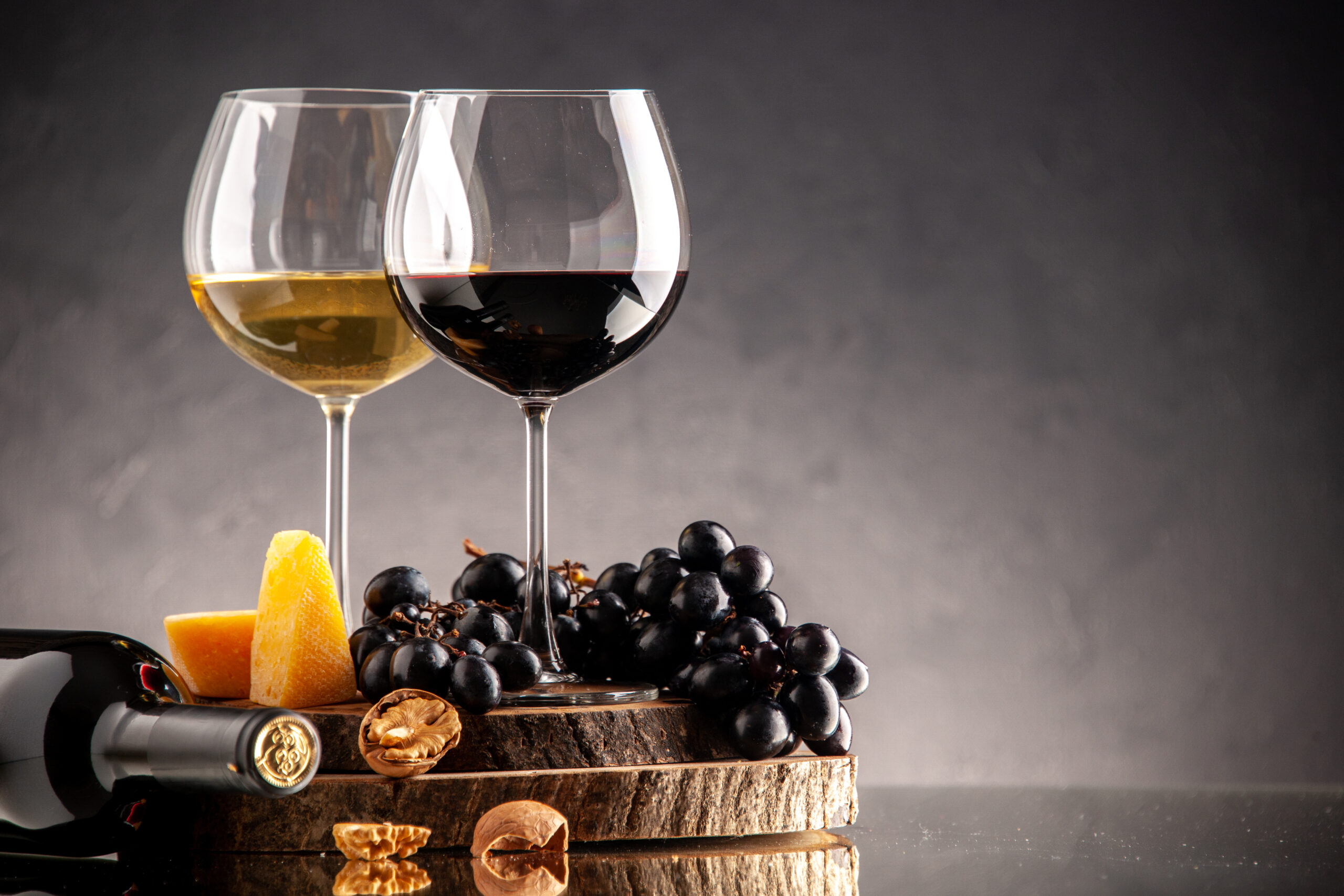 Types of wine glasses